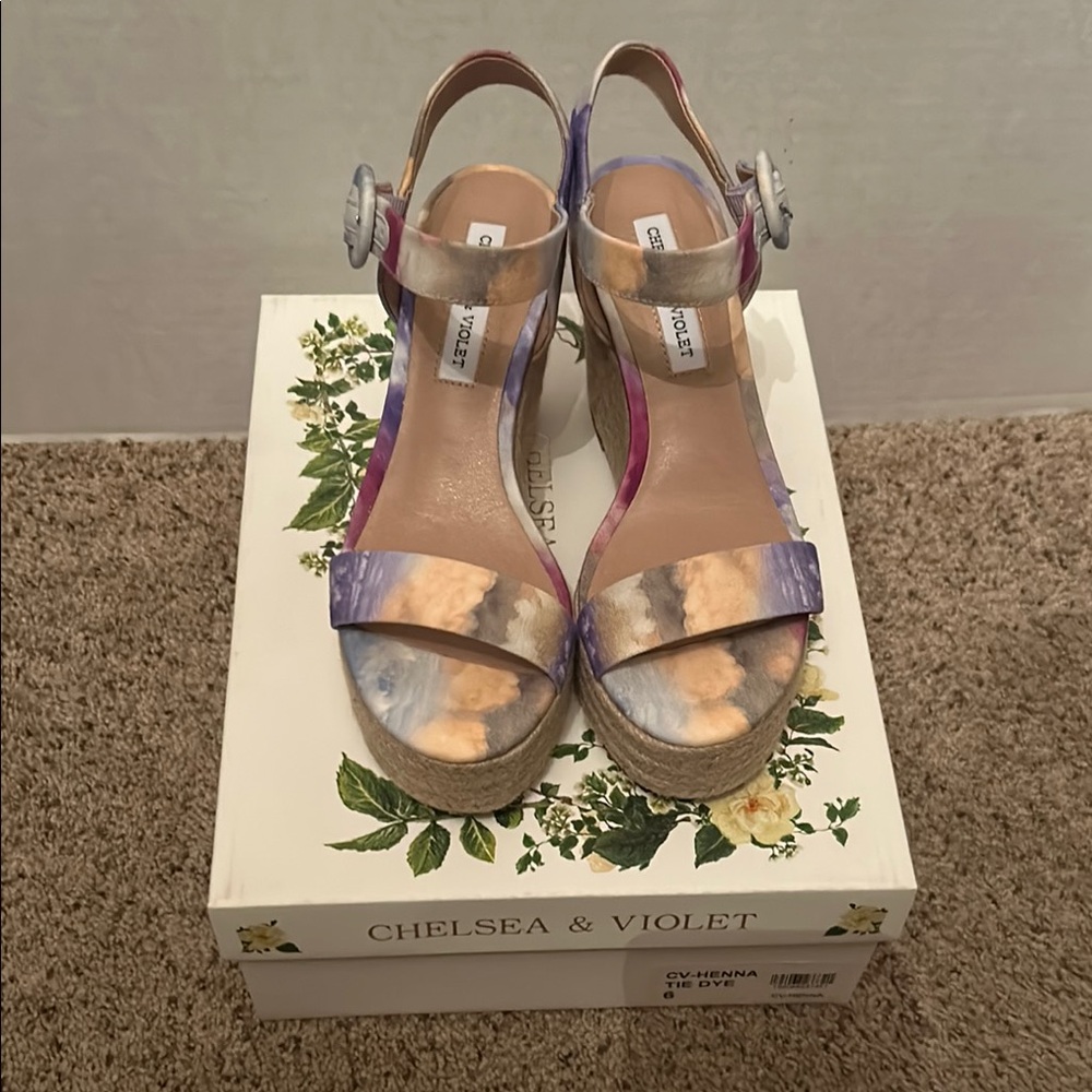 Chelsea & Violet Purple and Pink Tie Dye Wedges